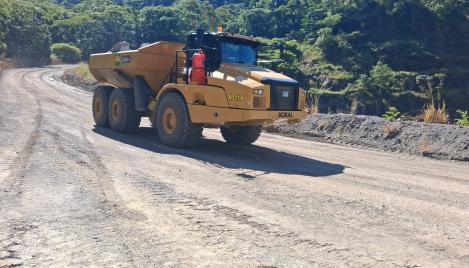 Loader at redlynch quarry