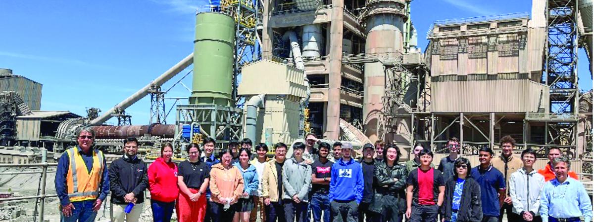 students visit berrima