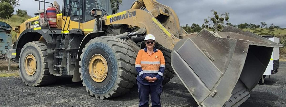 Wendy Purvis – Wellcamp Loader Driver & Plant Operator