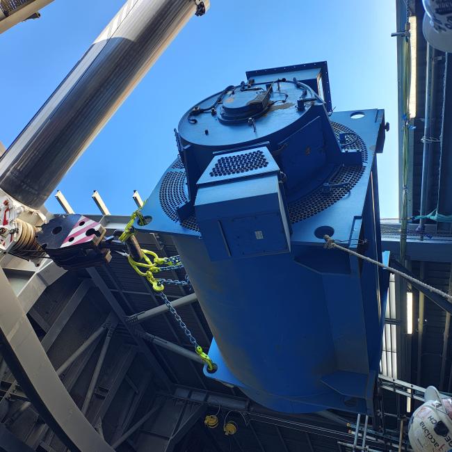 Blue motor mill at Geeling Clinker Grinding Facility