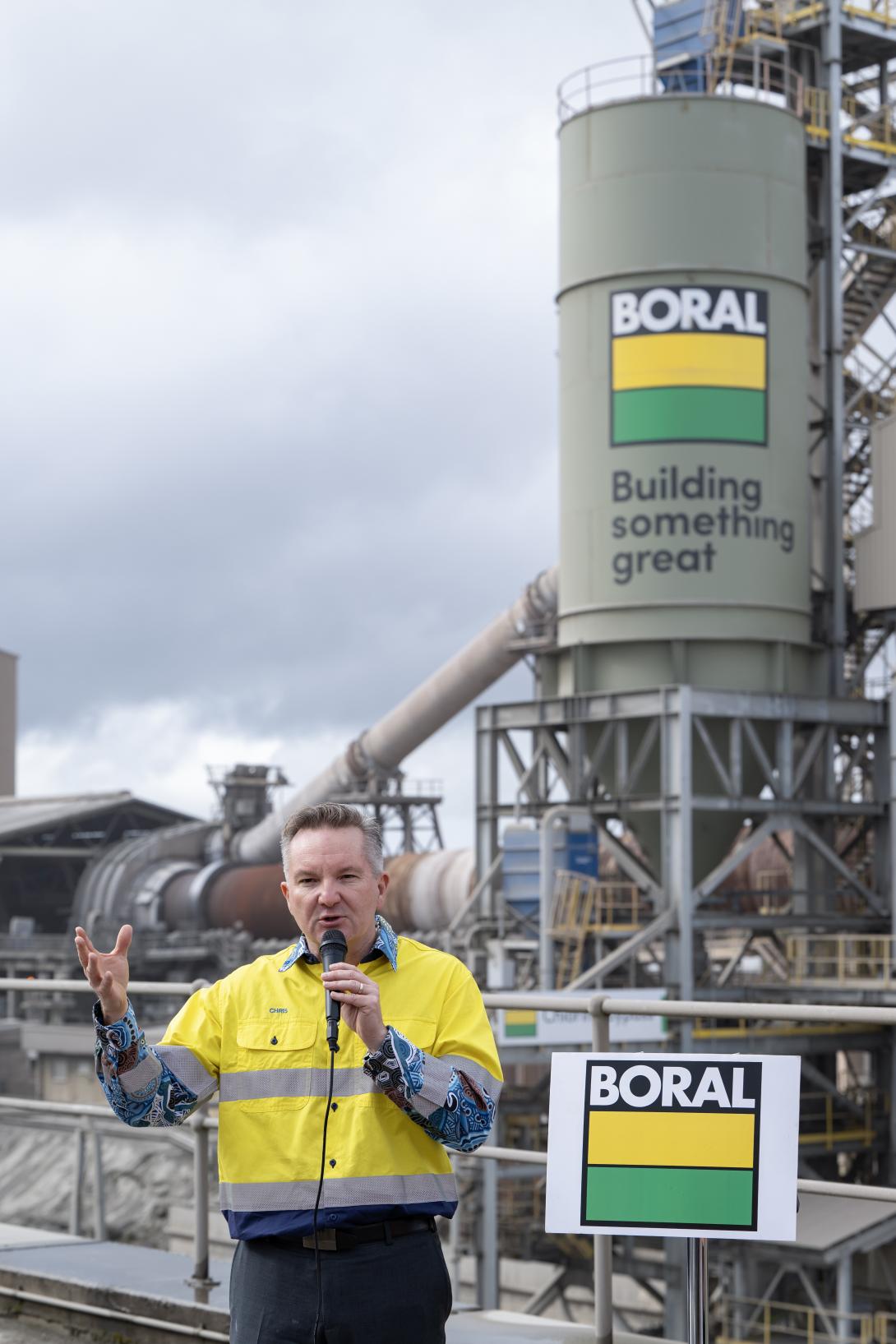 Minister for Climate Change and Energy the Hon Chris Bowen MP at Berrima Cement Works