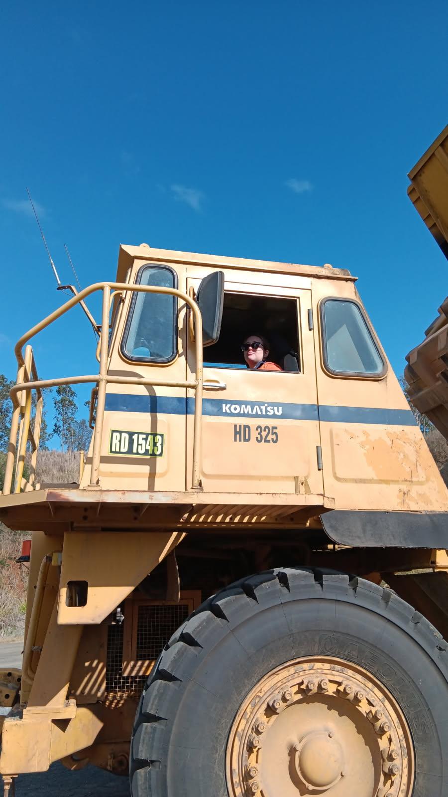 Hanna Moriconi driving HD325
