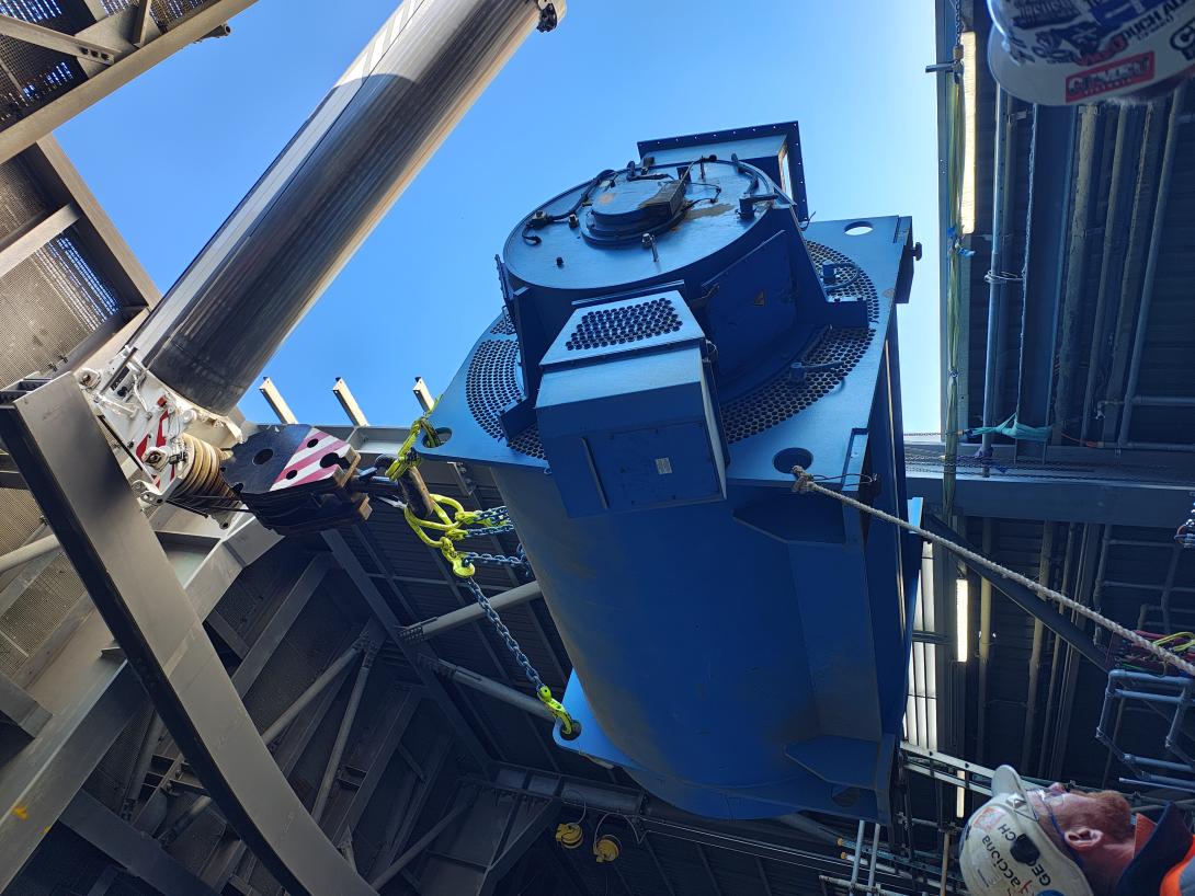 Blue motor mill at Geeling Clinker Grinding Facility