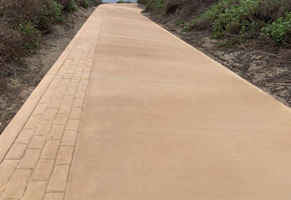 Macquarie Pier, Nobbys Breakwall - Envisia Colori Sandstone 40MPa