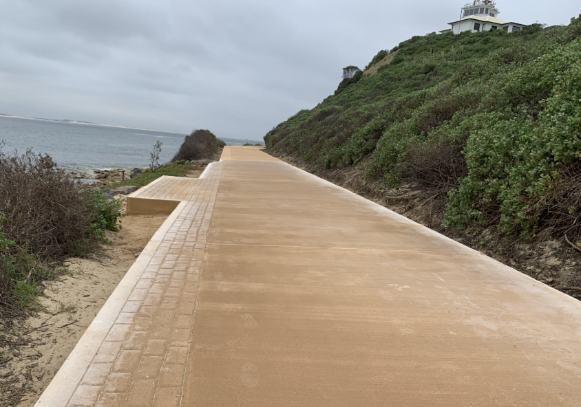 Macquarie Pier, Nobbys Breakwall - Envisia Colori Sandstone 40MPa