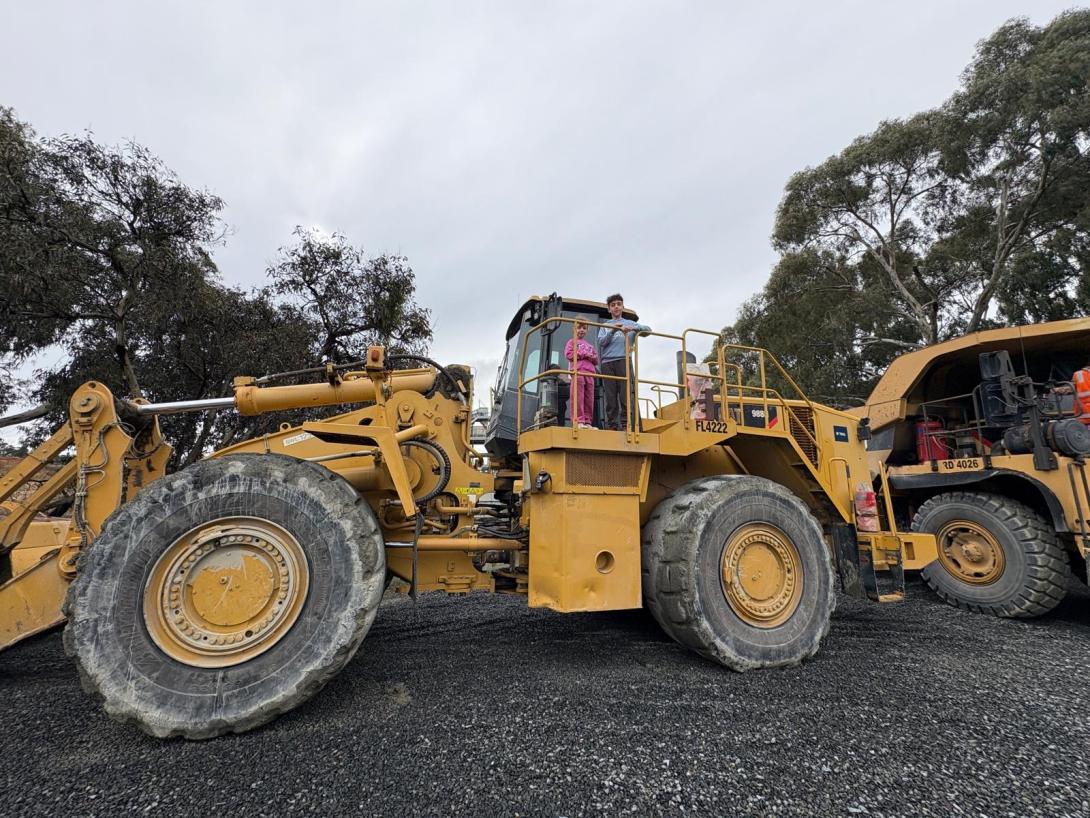 Community explore HME's at Lobethal Quarry open day