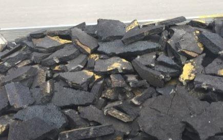 Asphalt lump